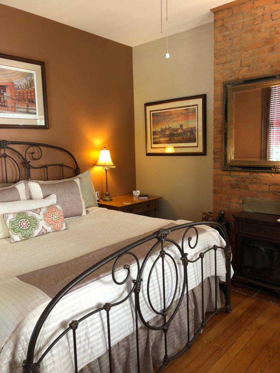 مبيت وإفطار Bellevue Weller Haus Bed, Breakfast & Event Center المظهر الخارجي الصورة